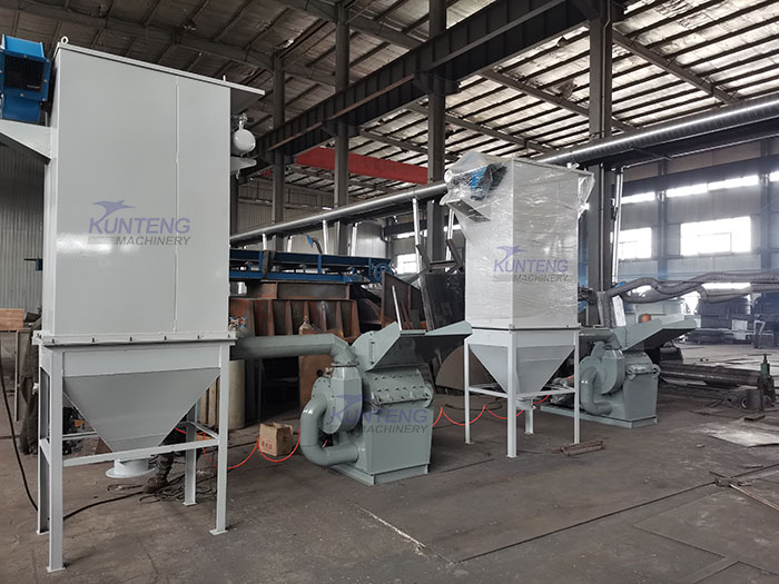 Finish installed of charcoal powder crusher 
